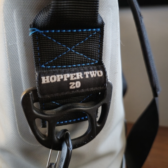 Yeti Hopper two 20 soft side cooler - Picture 3 of 6